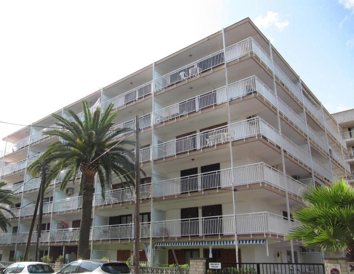 Flandria Apartment